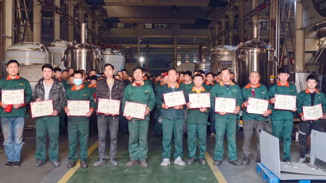 鎮(zhèn)田機(jī)械2024年優(yōu)秀員工頒獎(jiǎng)儀式圓滿舉行(圖3)